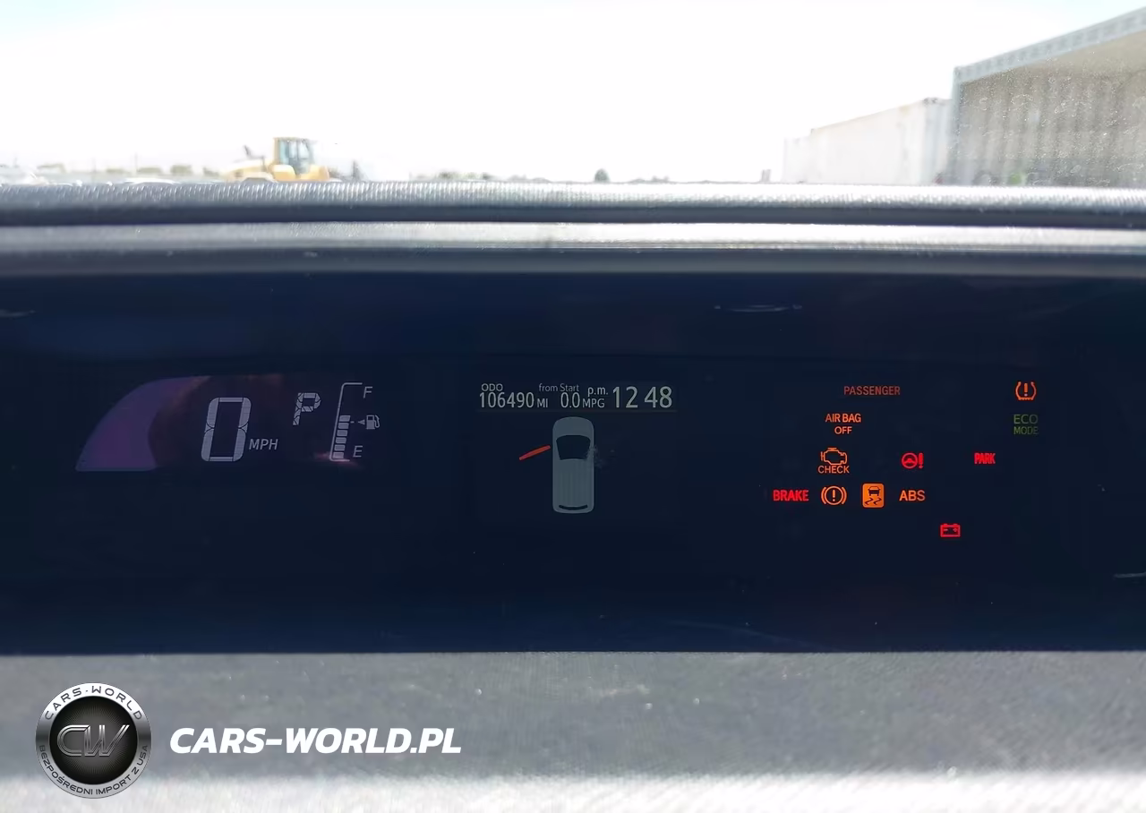 2016 Toyota Prius C Persona Series VIN:JTDKDTB38G1122082 - 7