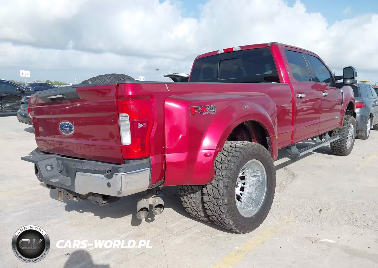 2017 Ford F-350 King Ranch-Lariat-Platinum-Xl-Xlt VIN:1FT8W3DT0HED84318 - 4