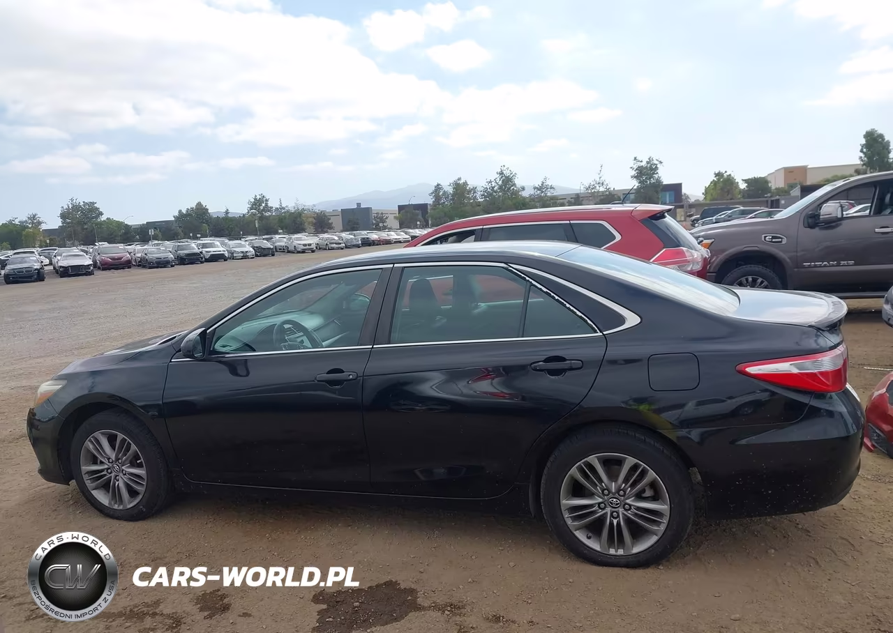 2016 Toyota Camry Se VIN:4T1BF1FK3GU218664 - 14
