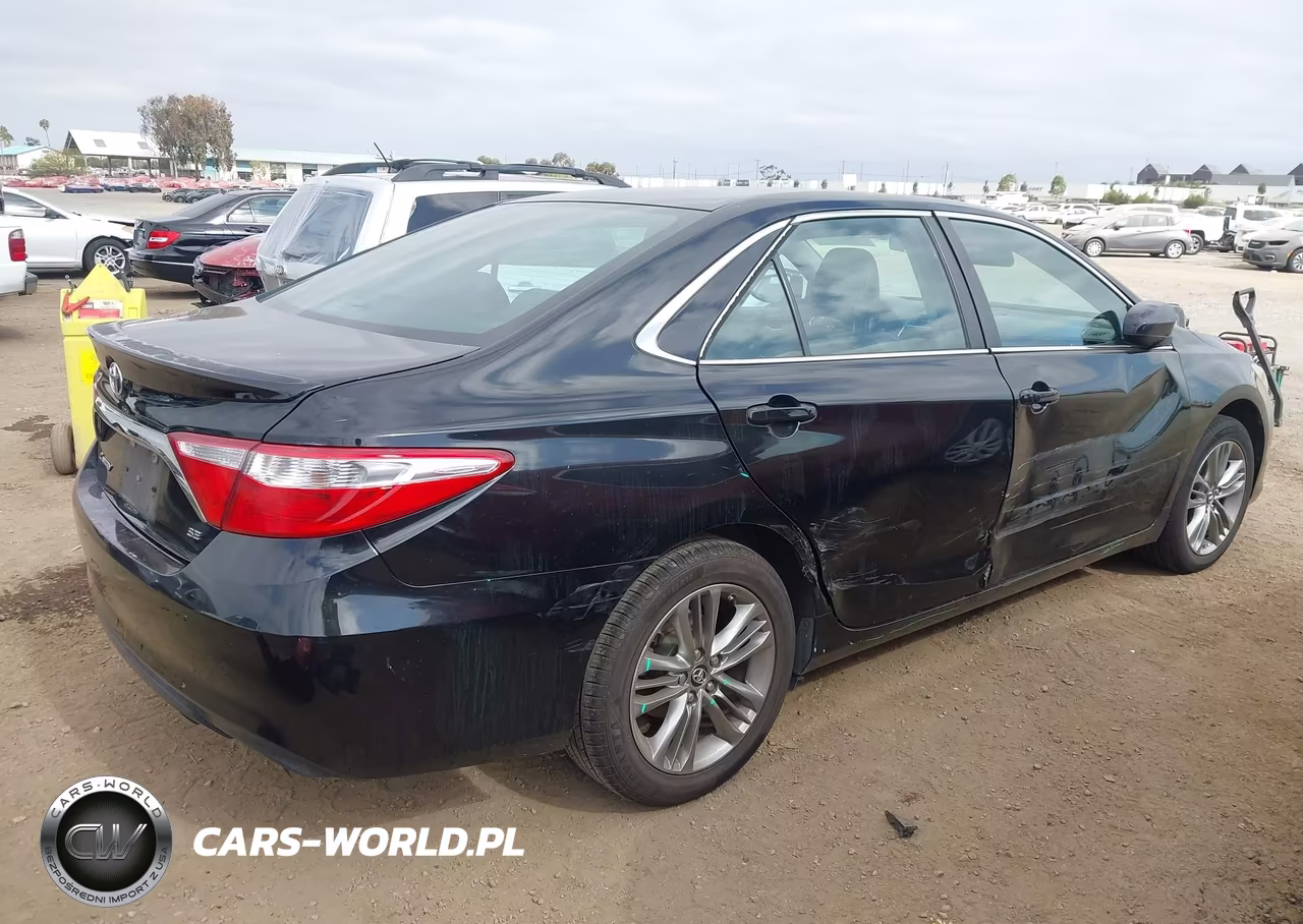 2016 Toyota Camry Se VIN:4T1BF1FK3GU218664 - 4
