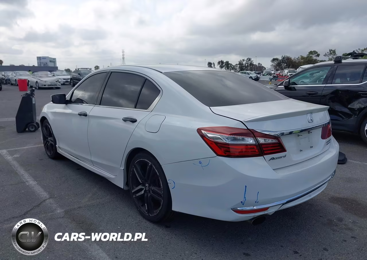 2017 Honda Accord Sport Se VIN:1HGCR2F17HA213906 - 3