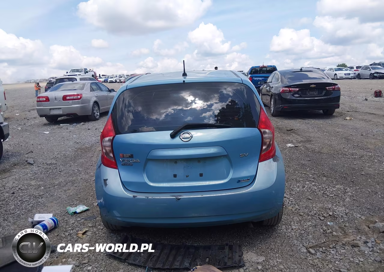 2015 Nissan Versa Note S (Sr)-S Plus-Sl-Sr-Sv VIN:3N1CE2CP3FL364964 - 17
