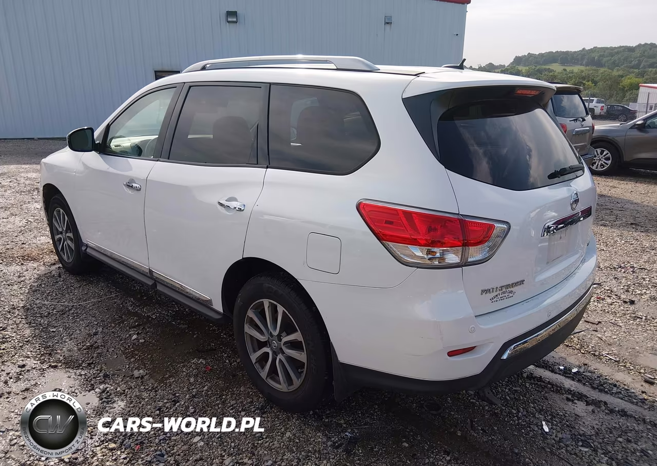 2013 Nissan Pathfinder S-Sv-Sl-Platinum VIN:5N1AR2MN1DC645672 - 3