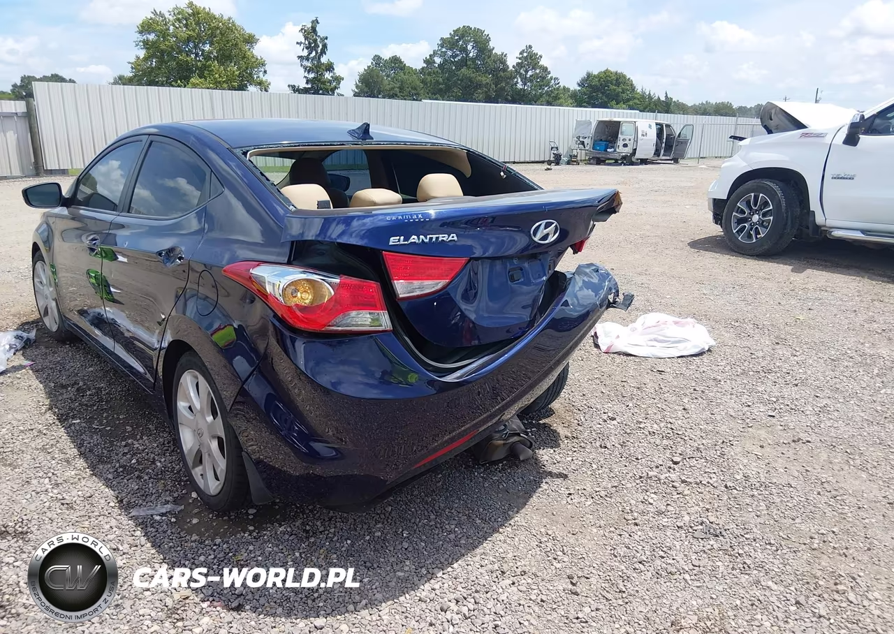 2013 Hyundai Elantra Limited VIN:5NPDH4AE0DH432608 - 3