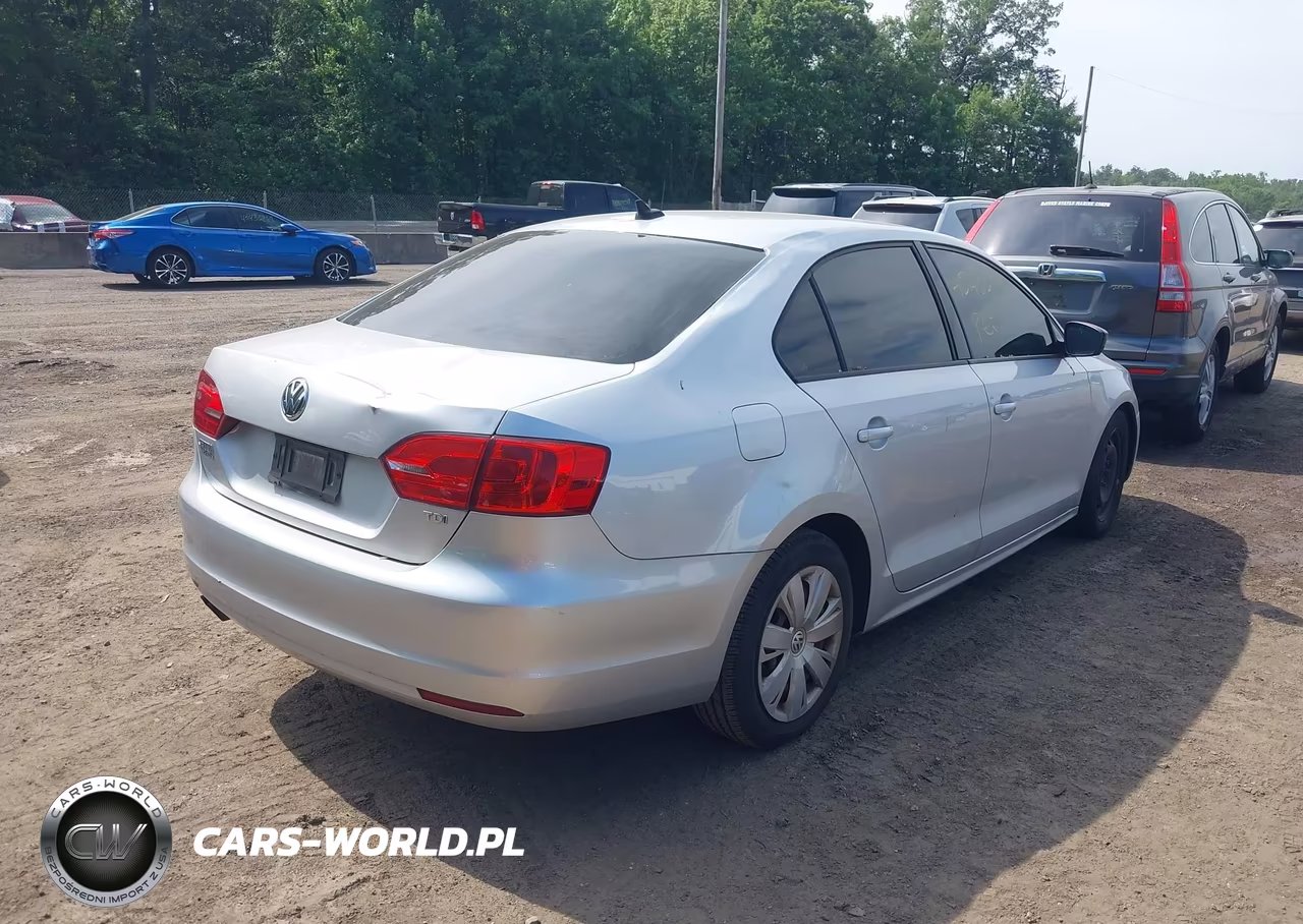 2014 Volkswagen Jetta 2.0L Tdi Value Edition VIN:3VWLL7AJ8EM278442 - 4