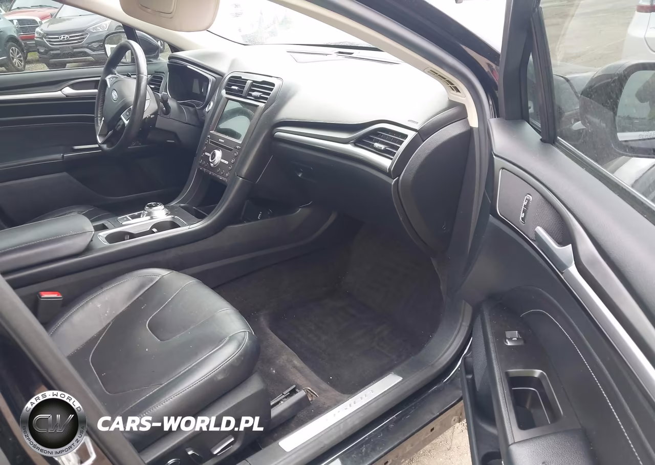 2017 Ford Fusion Titanium VIN:3FA6P0K98HR177060 - 5