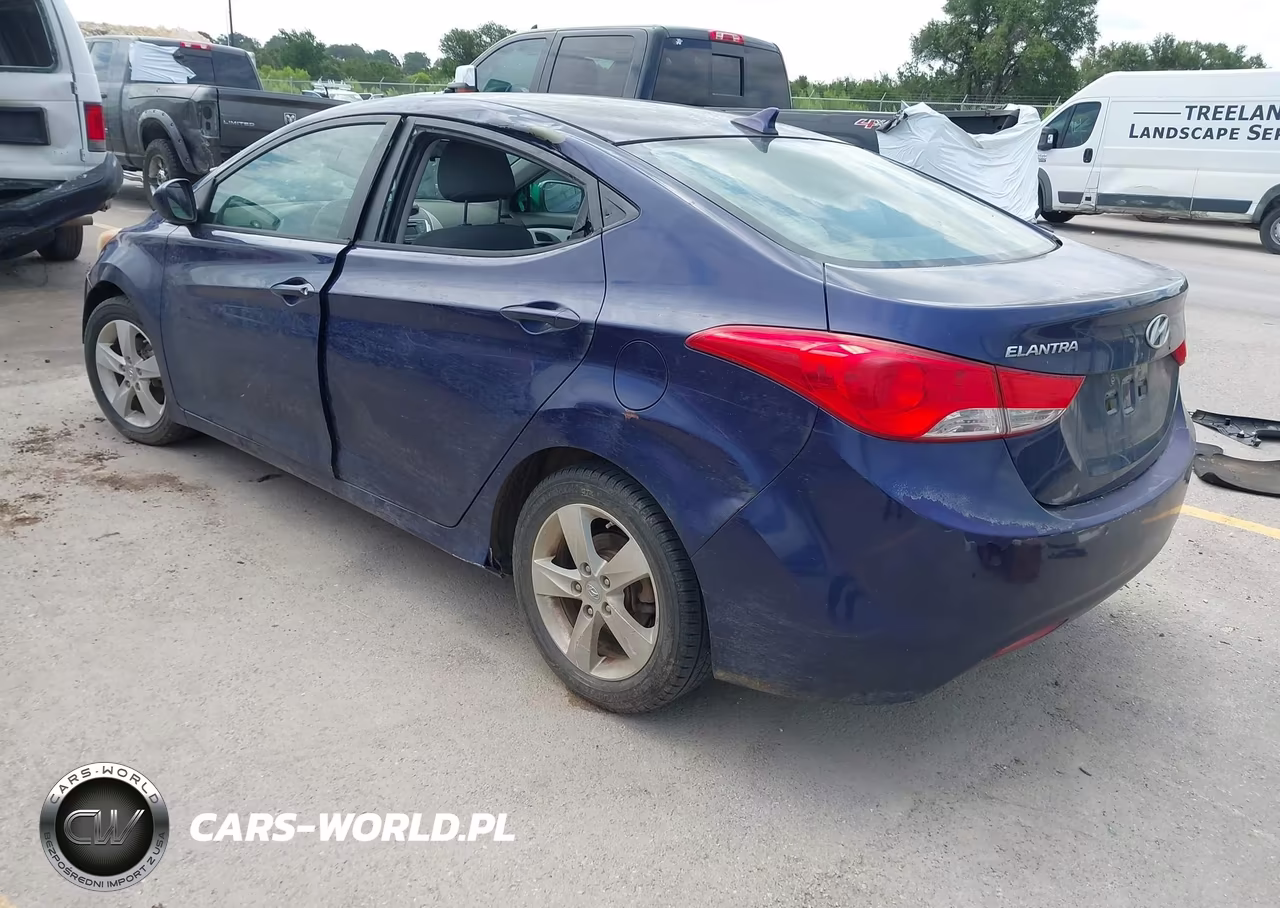 2011 Hyundai Elantra Gls VIN:5NPDH4AE5BH048904 - 3
