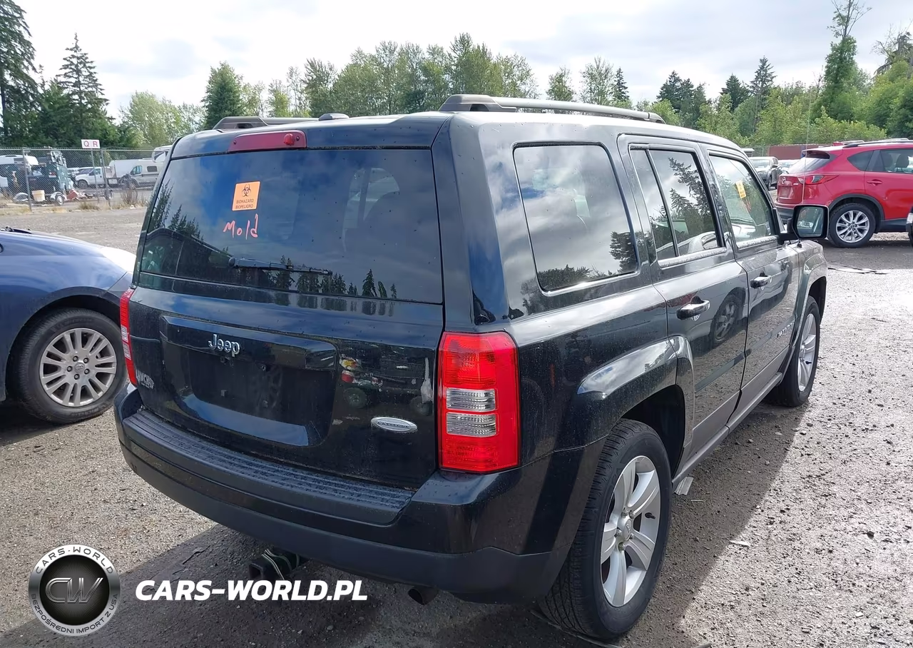 2014 Jeep Patriot Latitude VIN:1C4NJPFB6ED503231 - 4