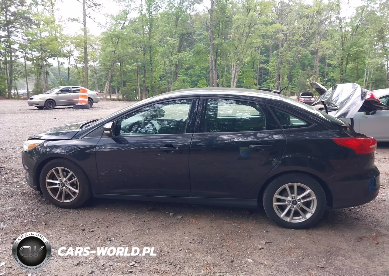 2015 Ford Focus Se VIN:1FADP3F28FL243222 - 14