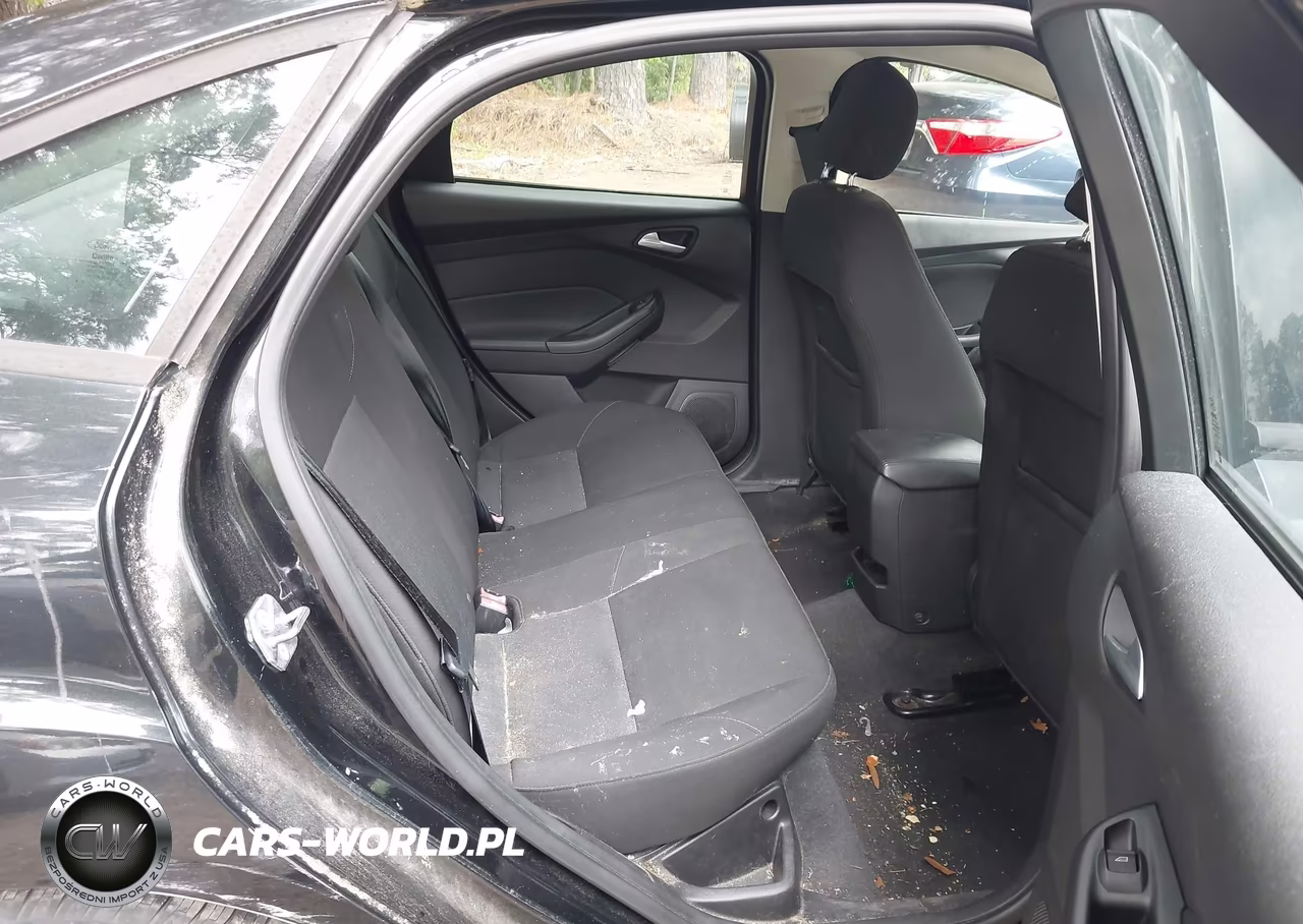 2015 Ford Focus Se VIN:1FADP3F28FL243222 - 8