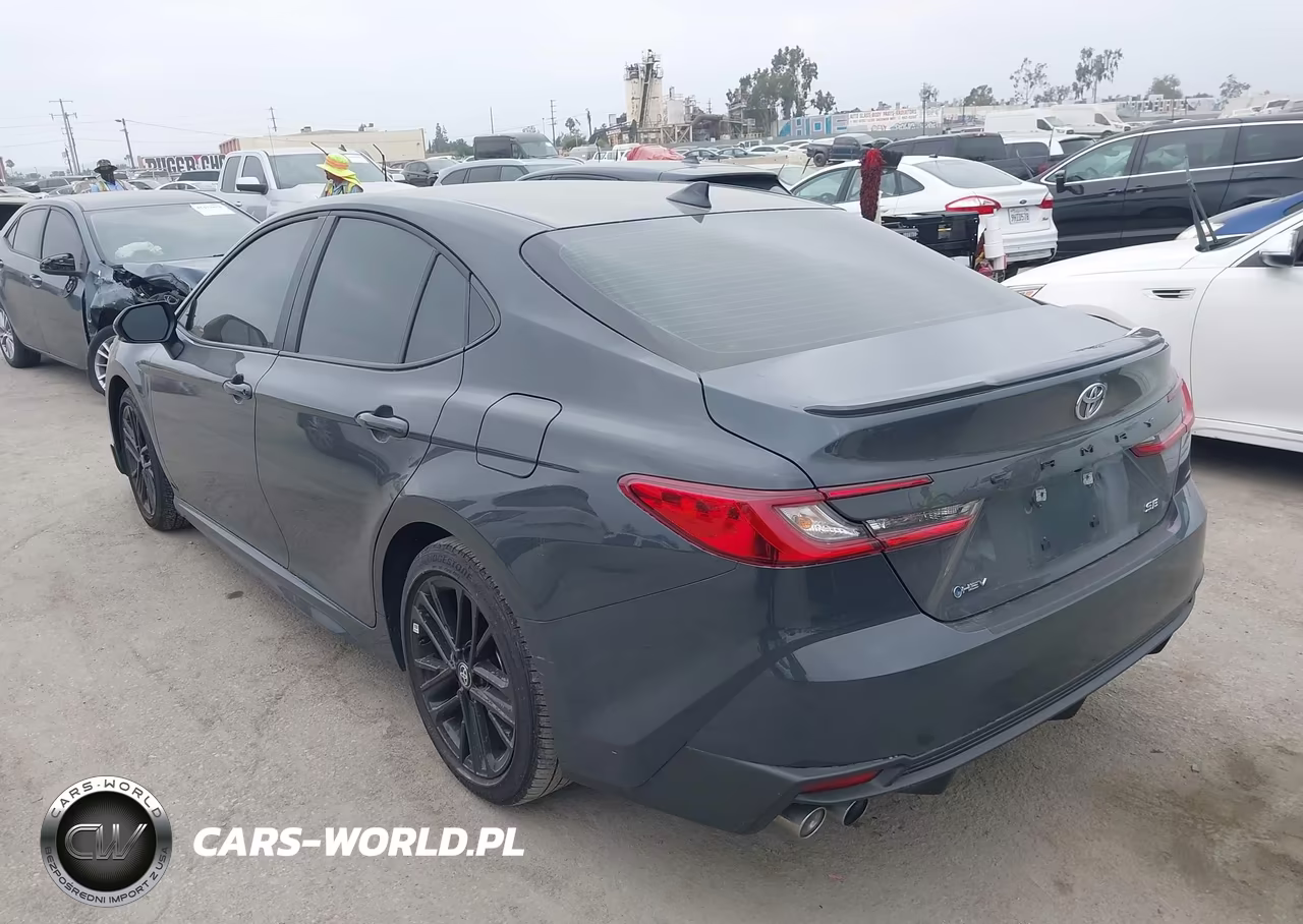 2026 Toyota Camry Se VIN:4T1DAACK7TU240852 - 3