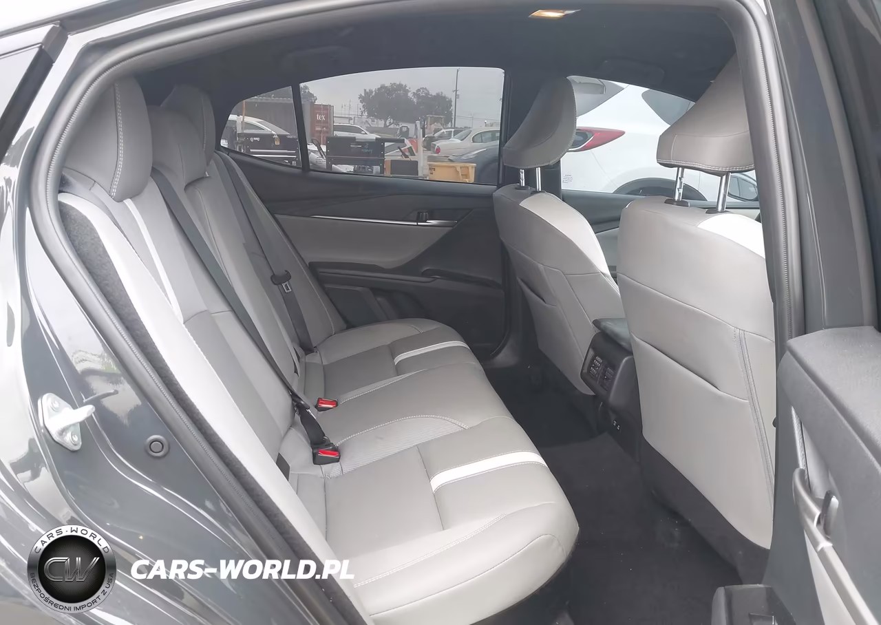2026 Toyota Camry Se VIN:4T1DAACK7TU240852 - 8