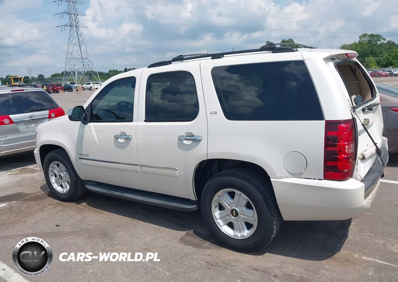 2010 Chevrolet Tahoe Ltz VIN:1GNUCCE02AR290264 - 15
