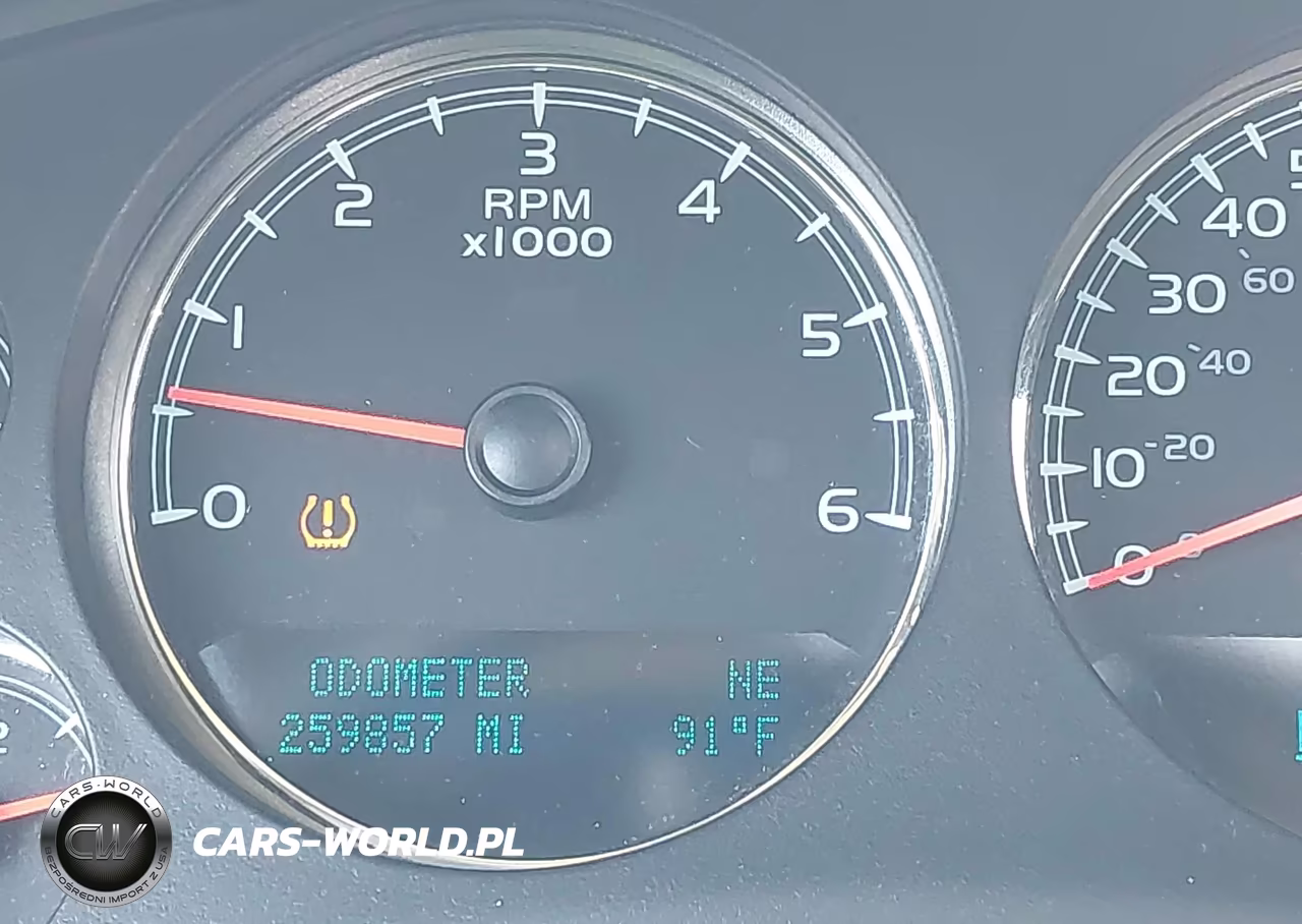 2010 Chevrolet Tahoe Ltz VIN:1GNUCCE02AR290264 - 16