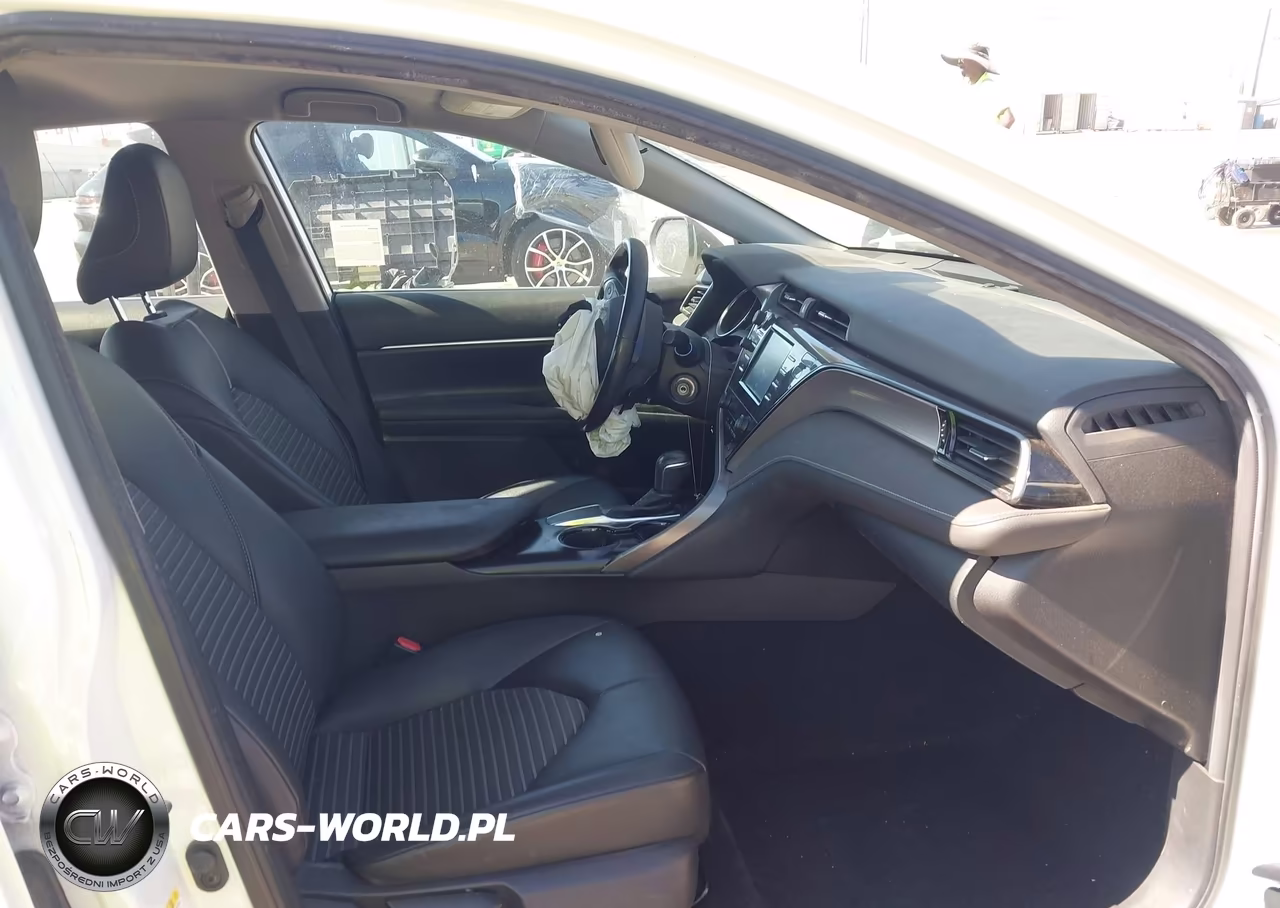 2019 Toyota Camry Se VIN:4T1B11HK7KU731615 - 5