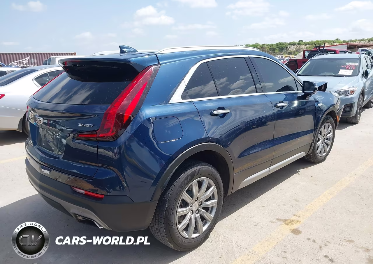 2020 Cadillac Xt4 Premium Luxury VIN:1GYFZCR4XLF111092 - 4