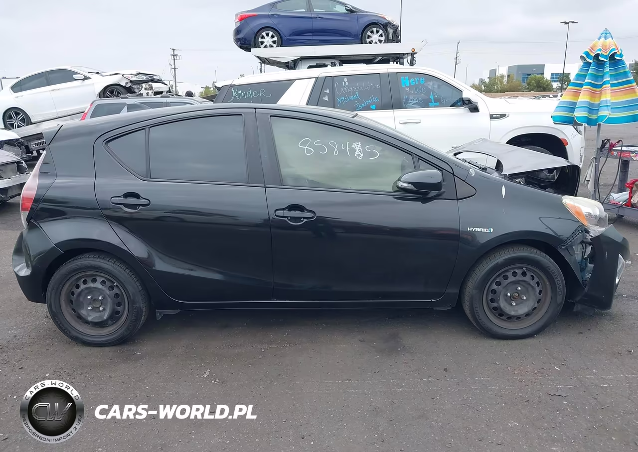 TOYOTA PRIUS C VIN:JTDKDTB31G1121761 - 14