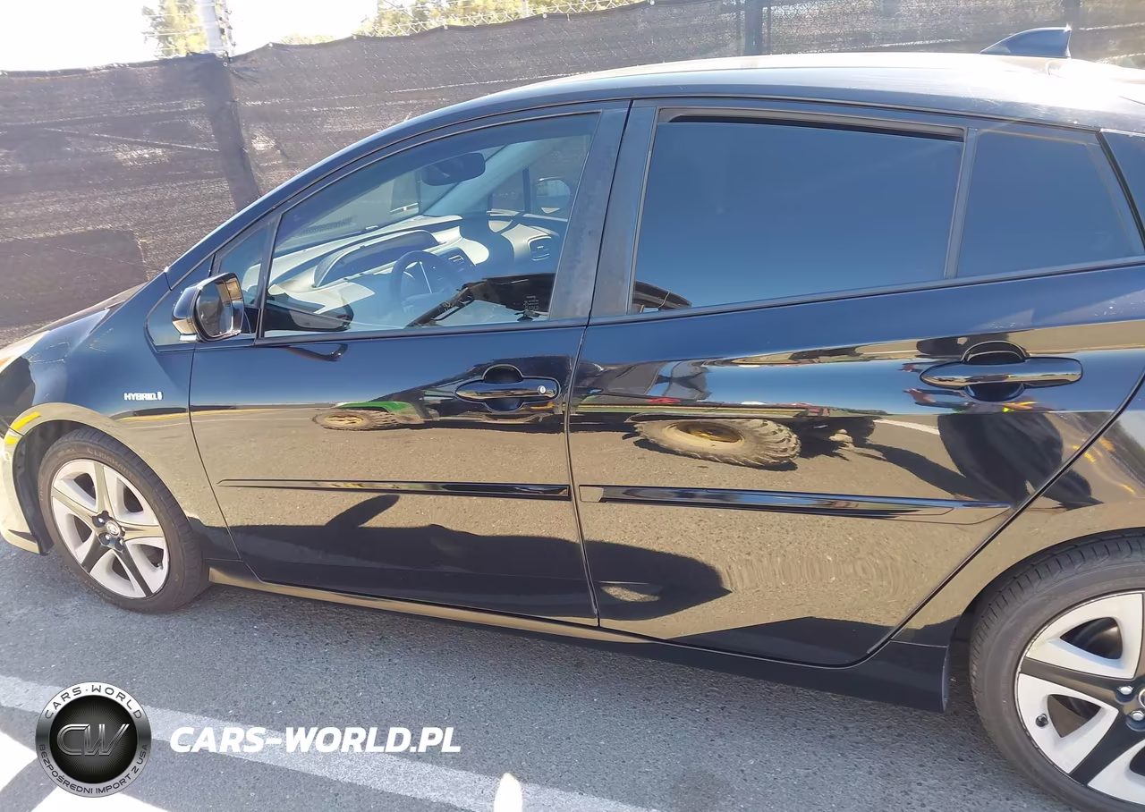 2017 Toyota Prius Four Touring VIN:JTDKARFU1H3037458 - 14