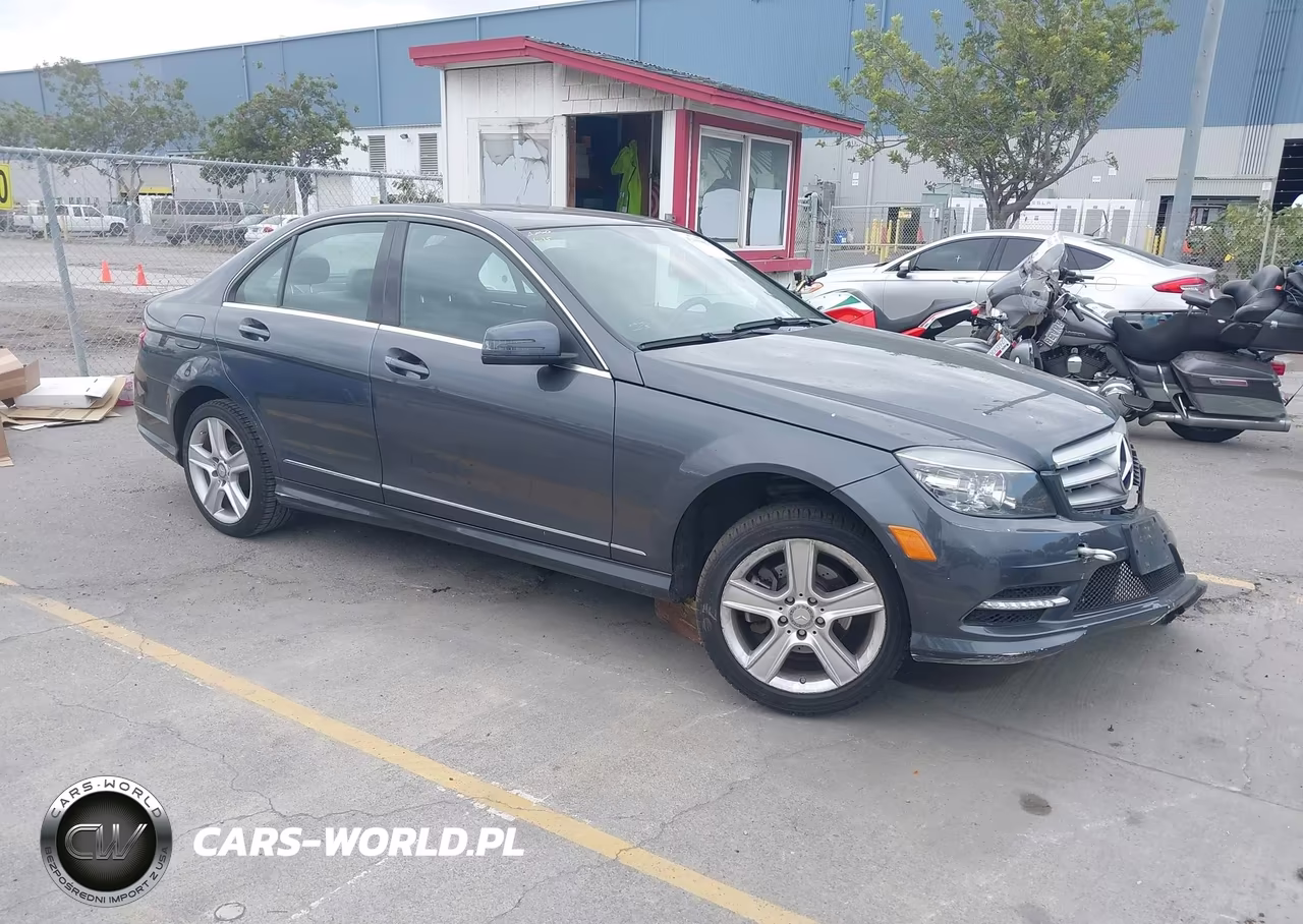 2011 Mercedes-Benz C 300 Sport