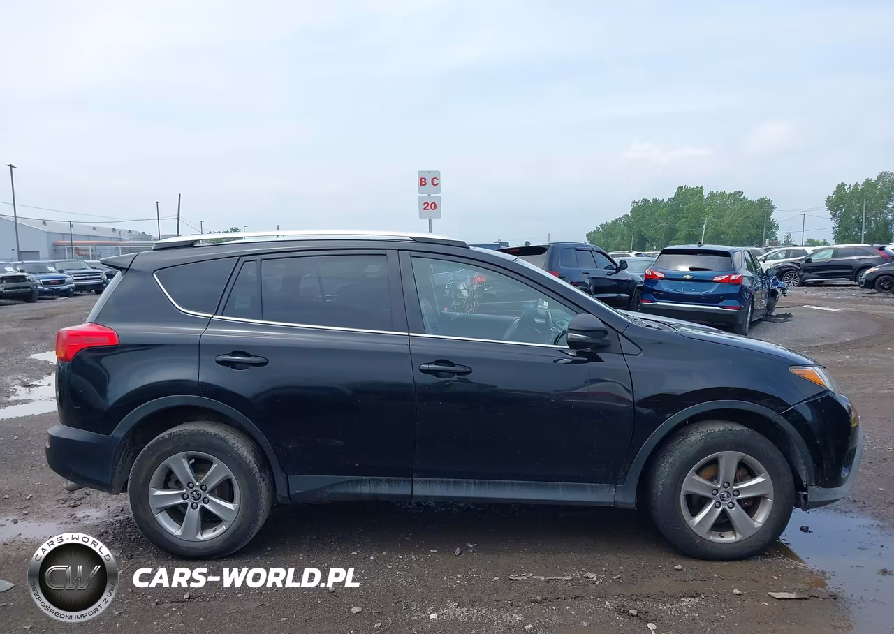 2015 Toyota Rav4 Xle VIN:2T3RFREV4FW373206 - 13