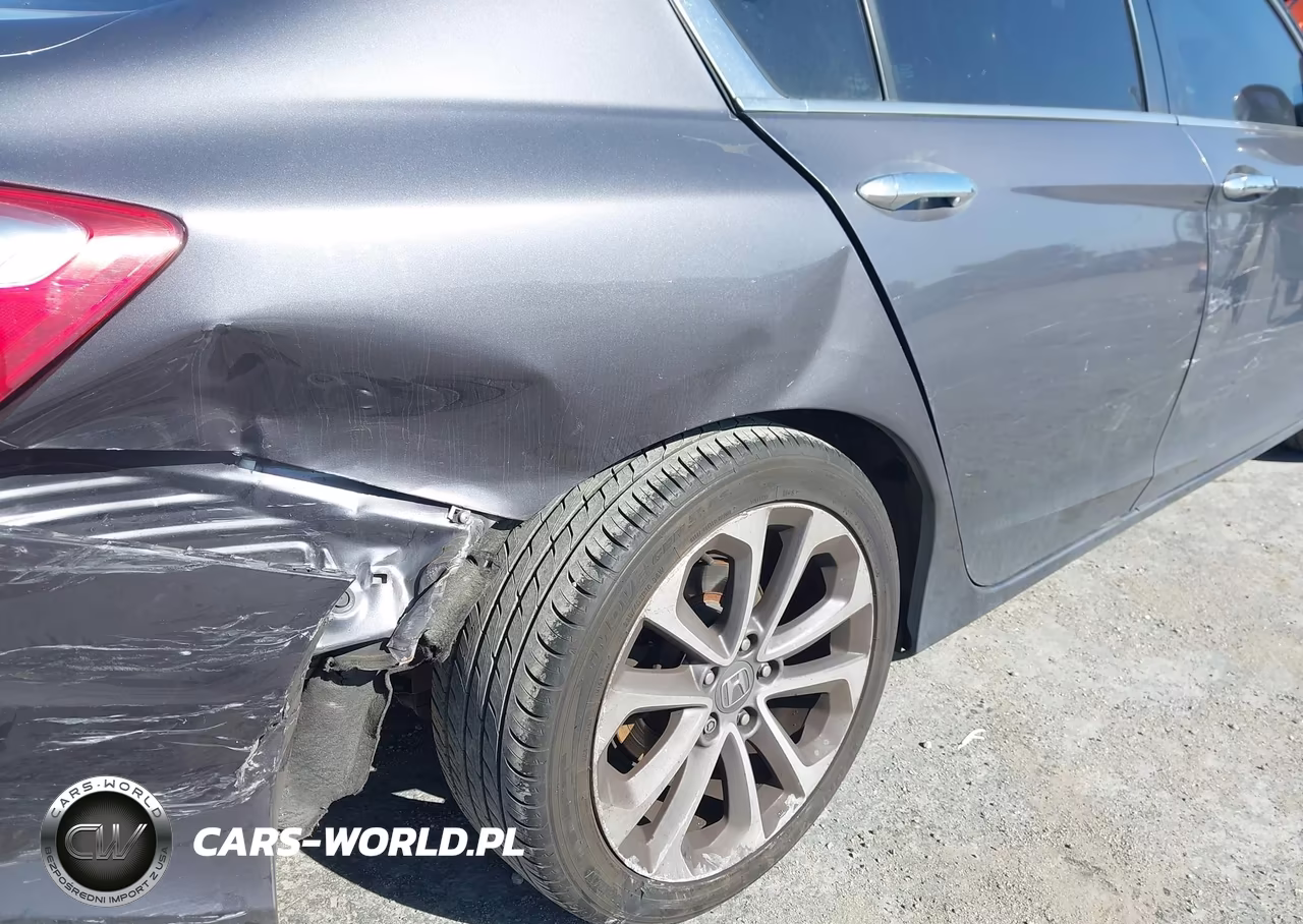 2015 Honda Accord Sport VIN:1HGCR2F53FA148889 - 13