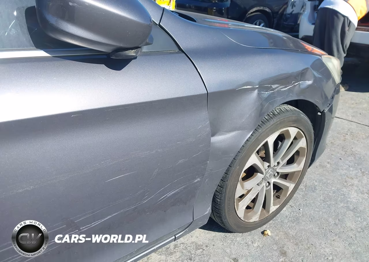 2015 Honda Accord Sport VIN:1HGCR2F53FA148889 - 15