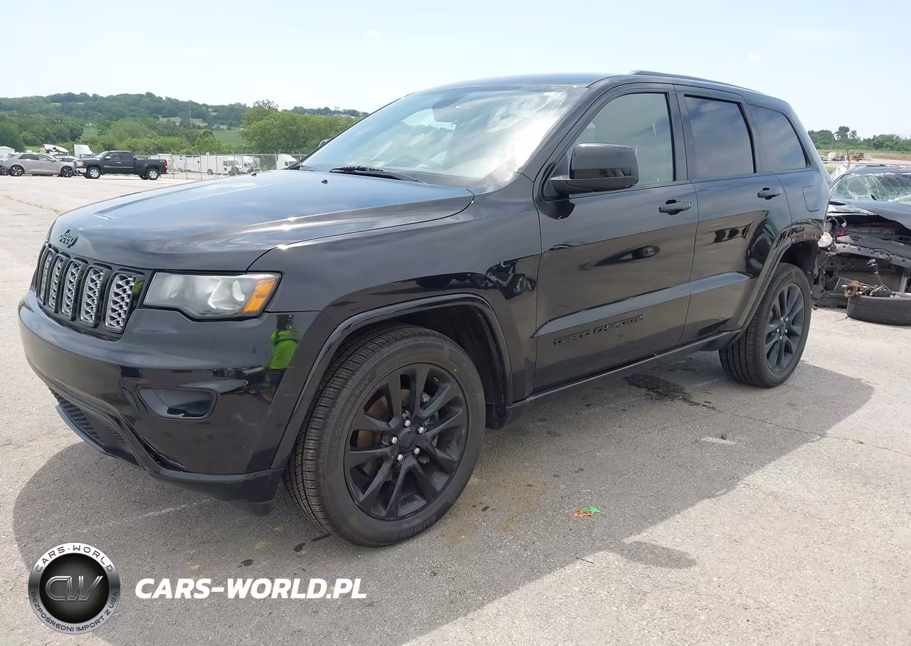 2017 Jeep Grand Cherokee Altitude 4X4 VIN:1C4RJFAG8HC867174 - 2