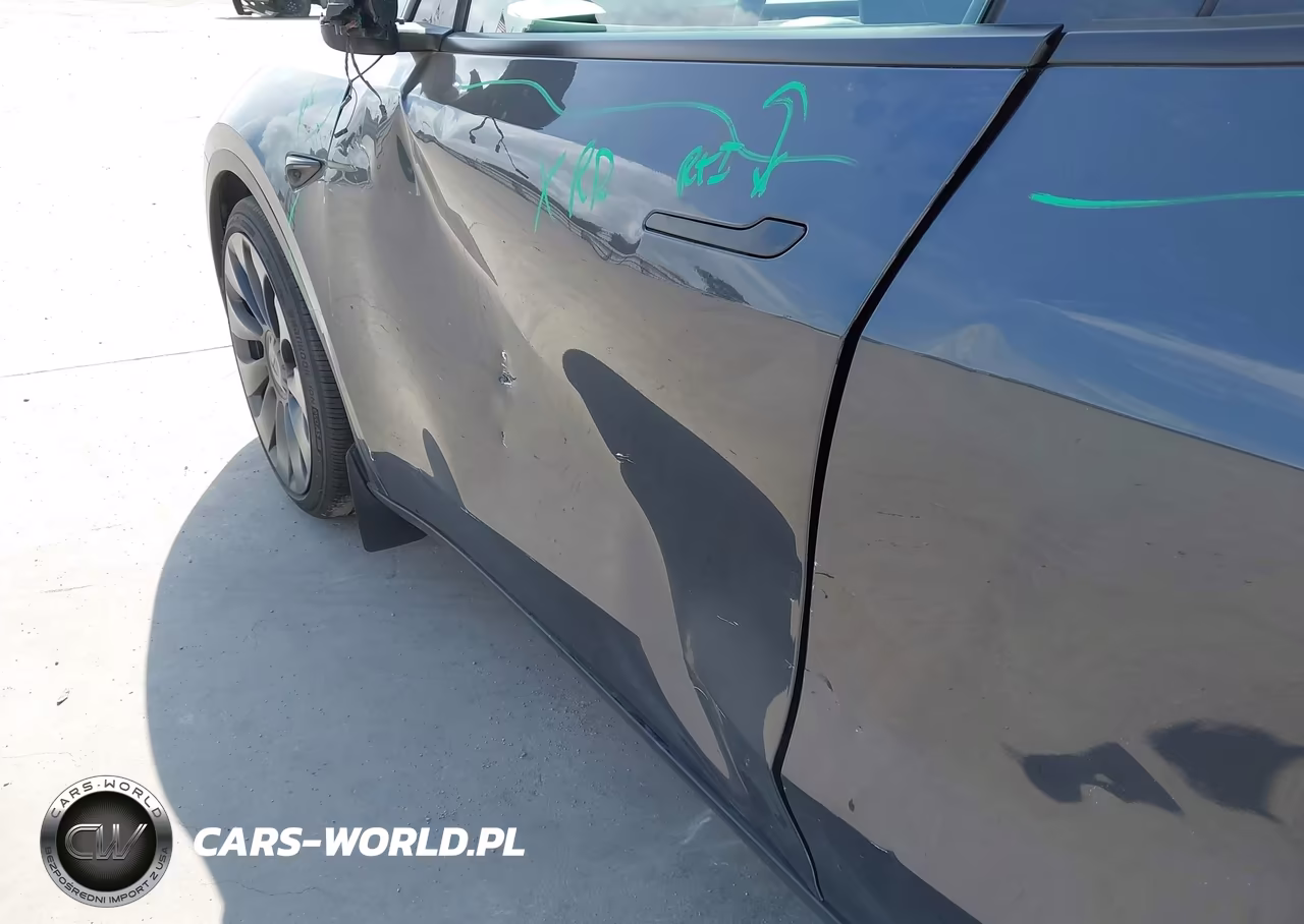 2024 Tesla Model Y Performance Dual Motor All-Wheel Drive VIN:7SAYGDEF5RA316740 - 20