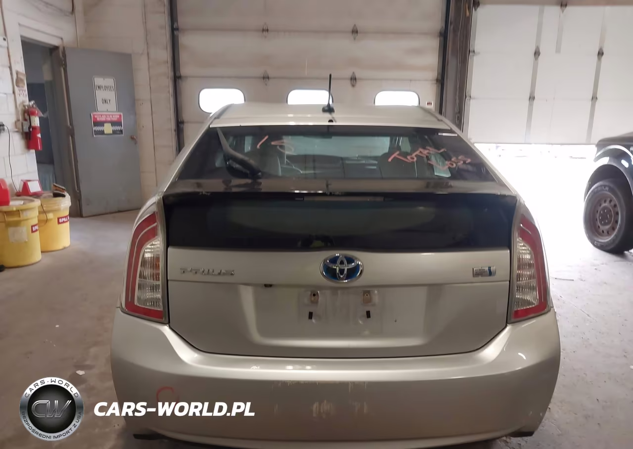 2013 Toyota Prius Three VIN:JTDKN3DU9D5620458 - 16