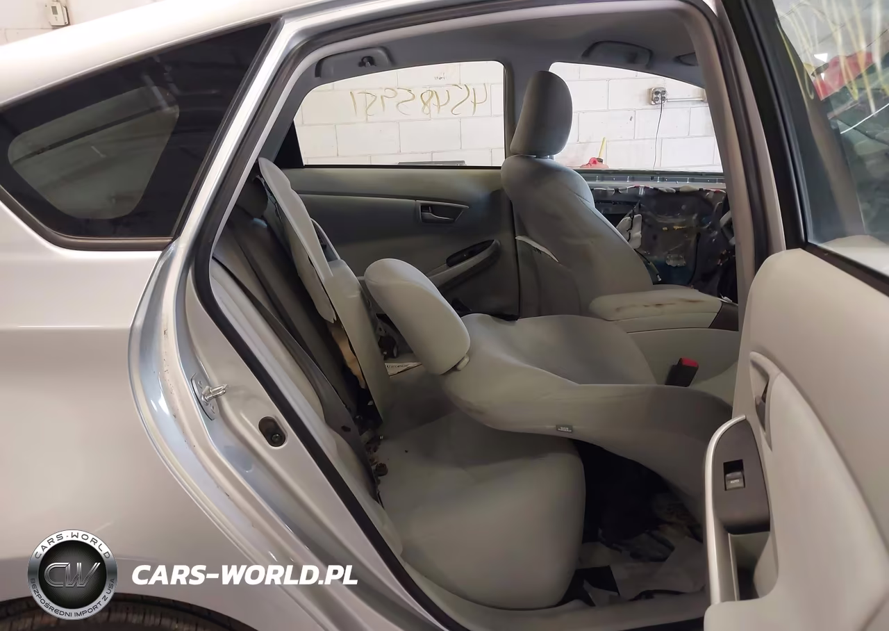 2013 Toyota Prius Three VIN:JTDKN3DU9D5620458 - 8