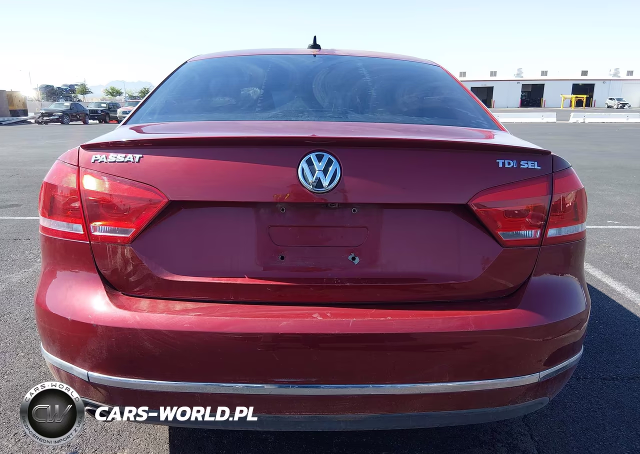 2015 Volkswagen Passat 2.0L Tdi Sel Premium VIN:1VWCV7A33FC063596 - 16