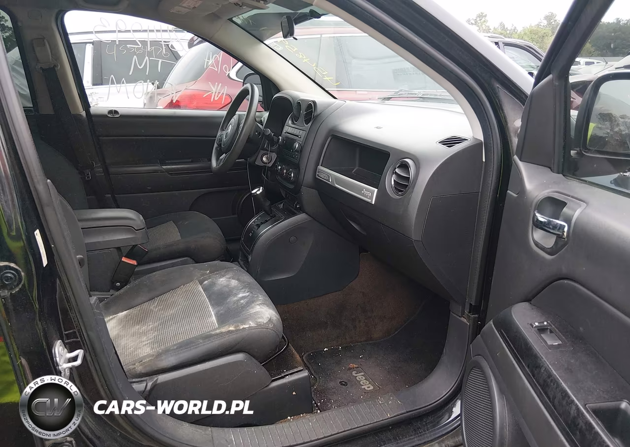 2014 Jeep Compass Sport VIN:1C4NJCBA4ED844293 - 5