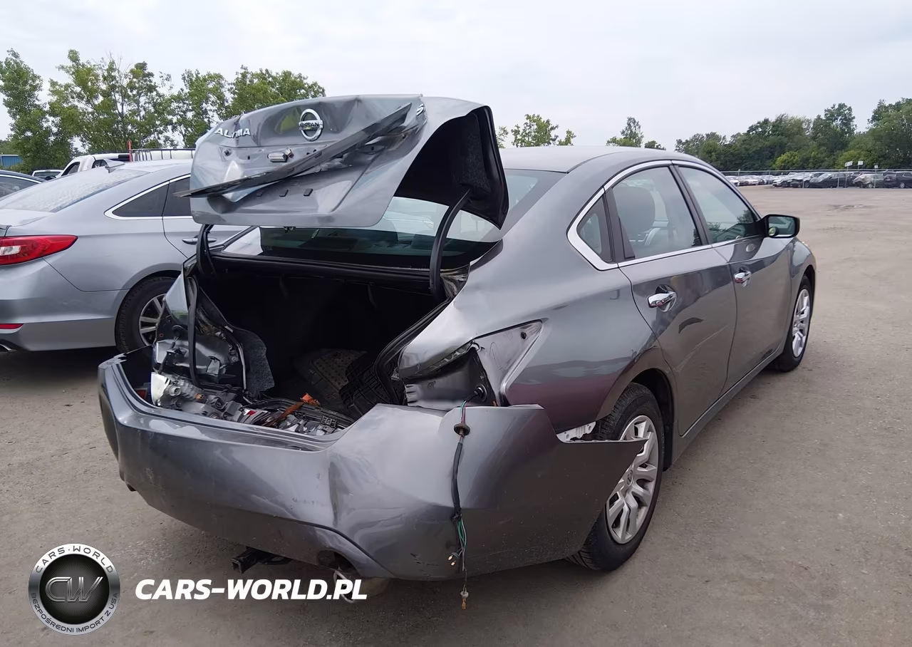 2015 Nissan Altima 2.5 S VIN:1N4AL3AP1FC433879 - 4
