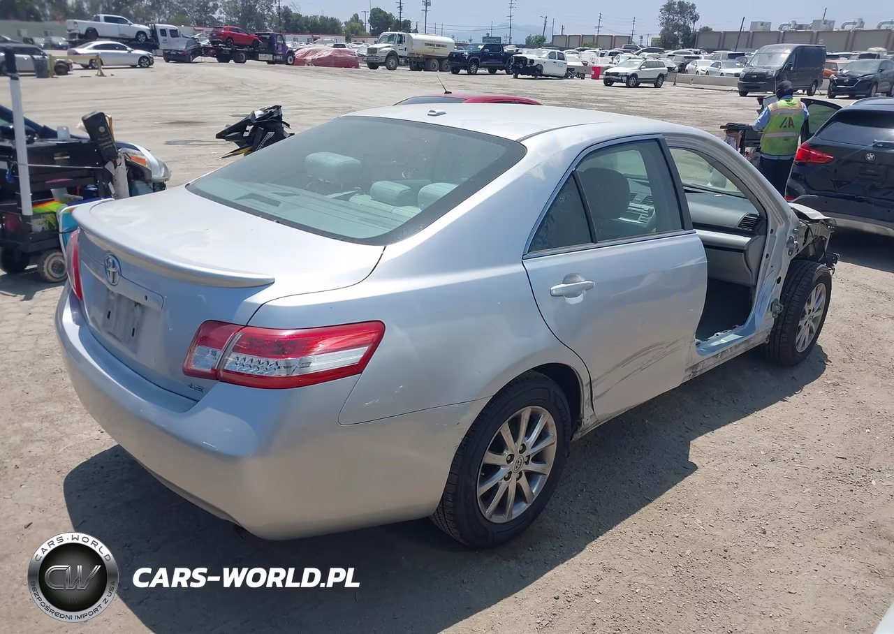 2011 Toyota Camry Le VIN:4T1BF3EK7BU748352 - 4