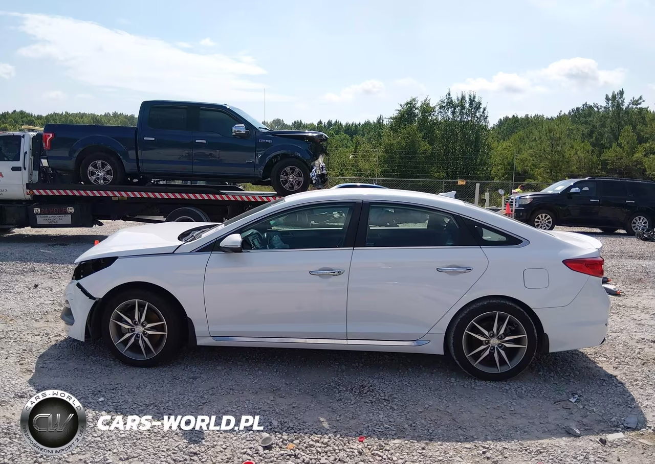 2015 Hyundai Sonata Sport 2.0T VIN:5NPE34AB1FH184249 - 14