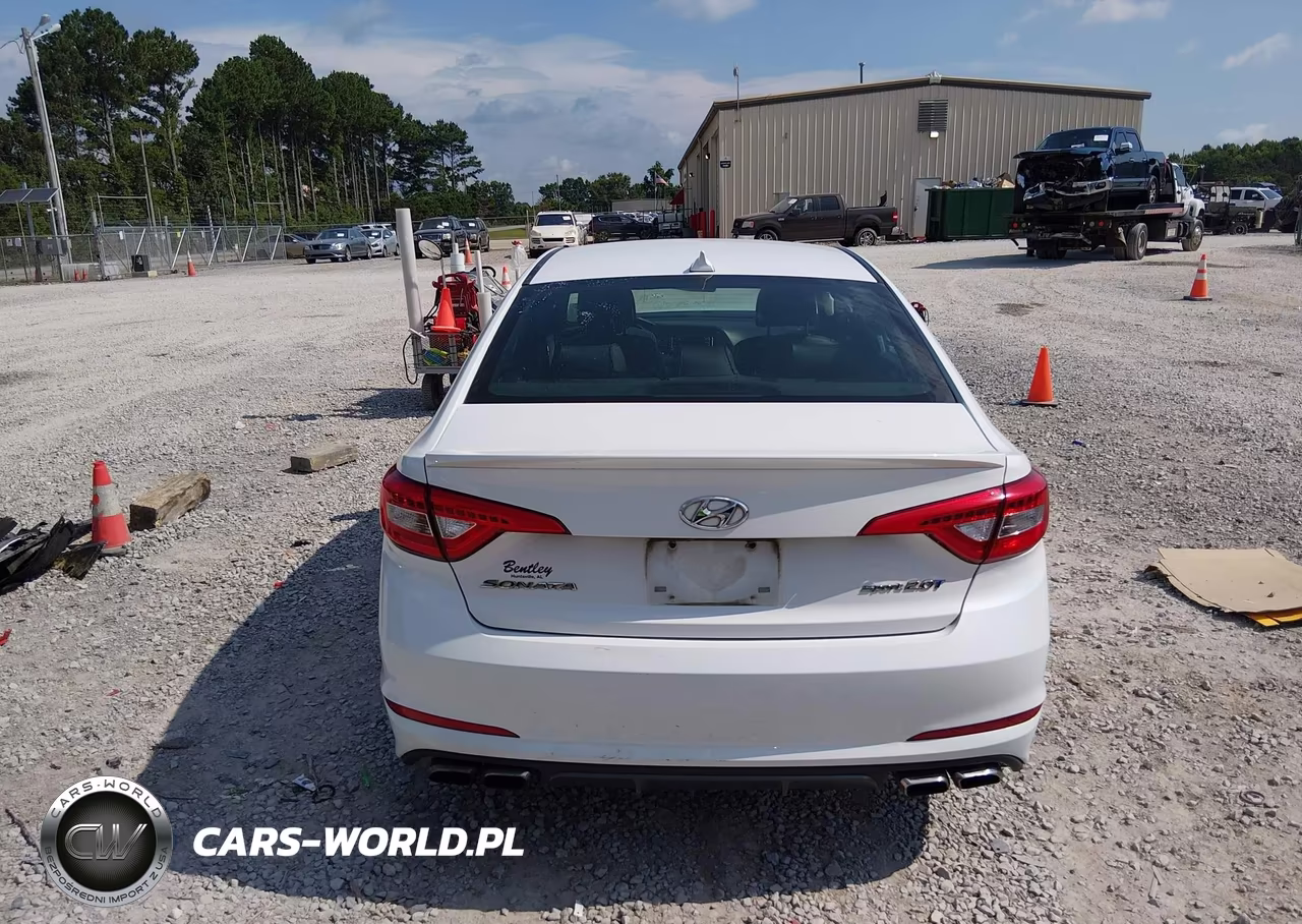 2015 Hyundai Sonata Sport 2.0T VIN:5NPE34AB1FH184249 - 16