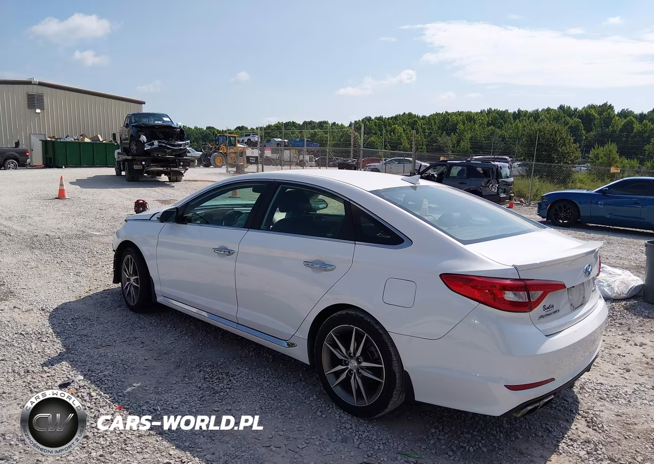 2015 Hyundai Sonata Sport 2.0T VIN:5NPE34AB1FH184249 - 3