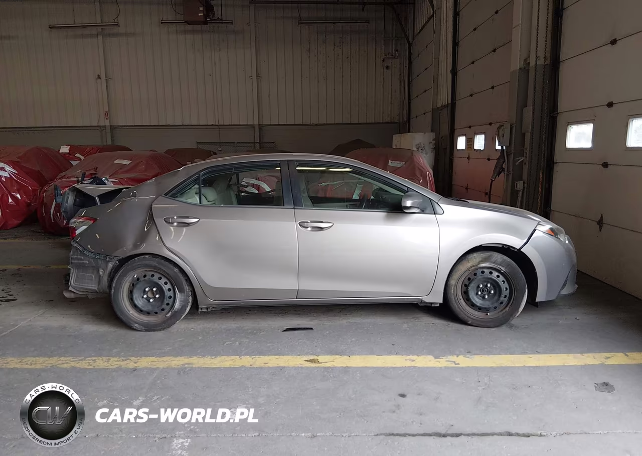 2015 Toyota Corolla Le VIN:5YFBURHE6FP339913 - 14