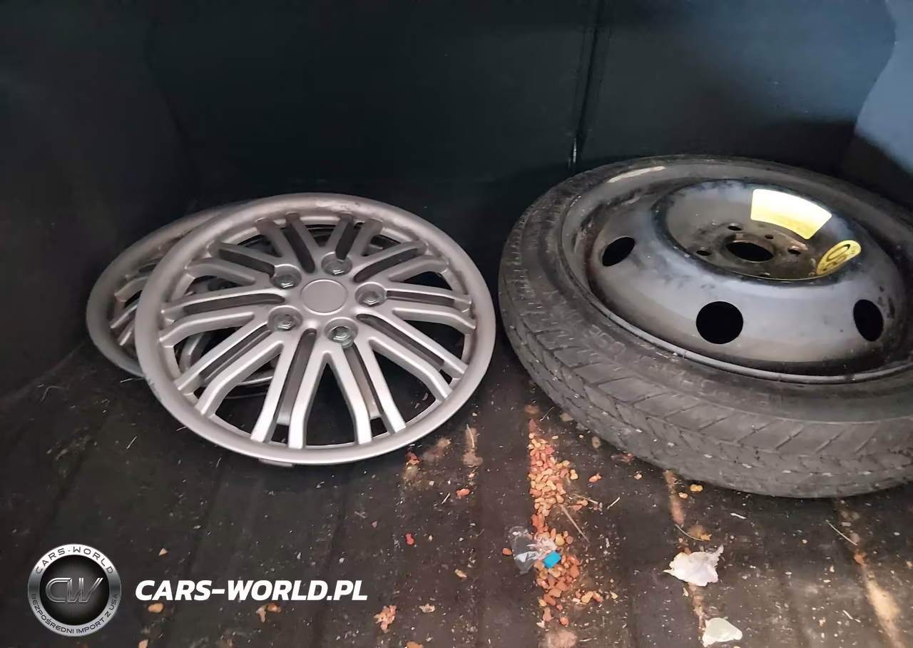 2013 Hyundai Accent Gls VIN:KMHCT4AE6DU453183 - 12