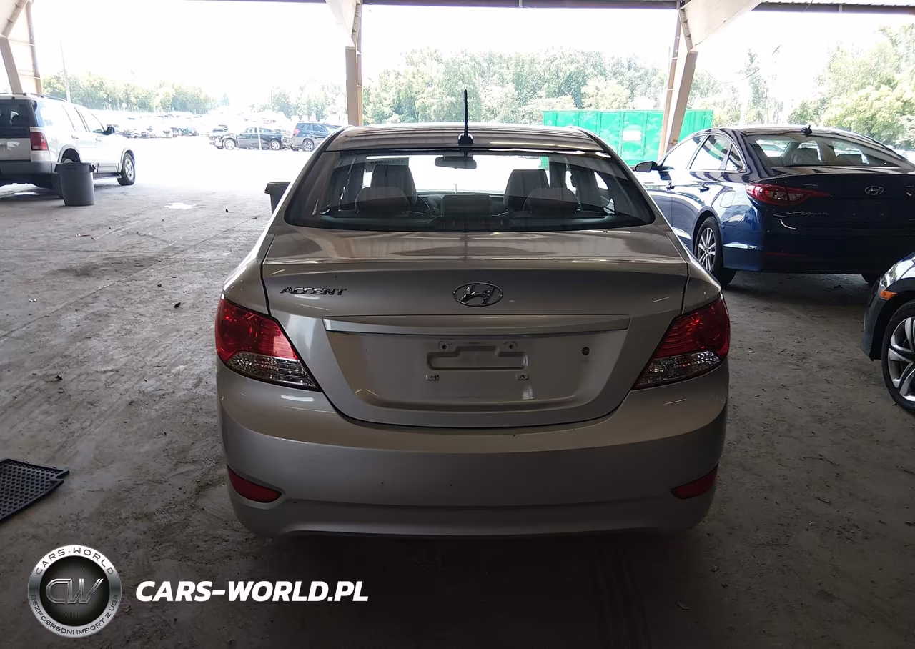 2013 Hyundai Accent Gls VIN:KMHCT4AE6DU453183 - 17