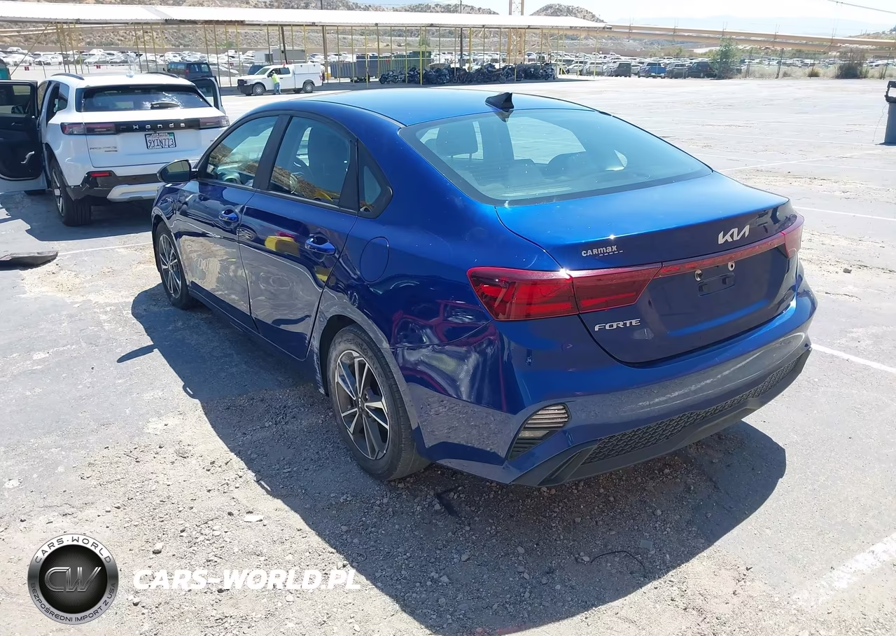2023 Kia Forte Lxs VIN:3KPF24AD7PE571371 - 3