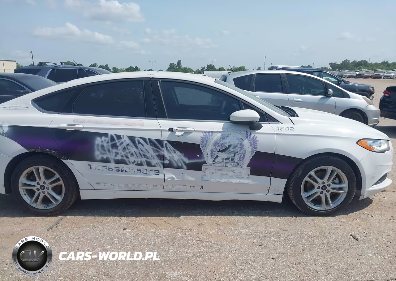 2018 Ford Fusion Hybrid S VIN:3FA6P0UU6JR143139 - 13