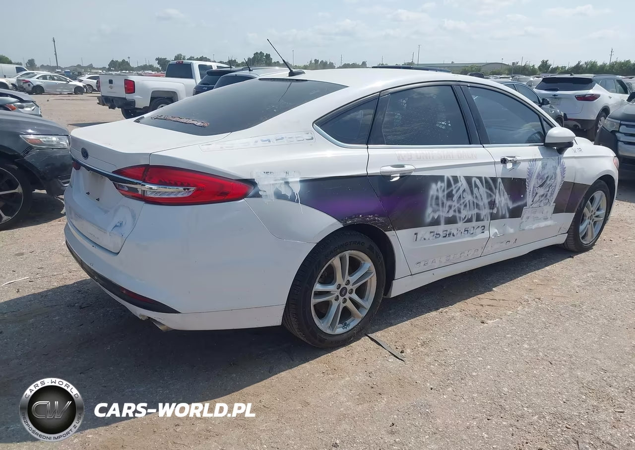 2018 Ford Fusion Hybrid S VIN:3FA6P0UU6JR143139 - 4