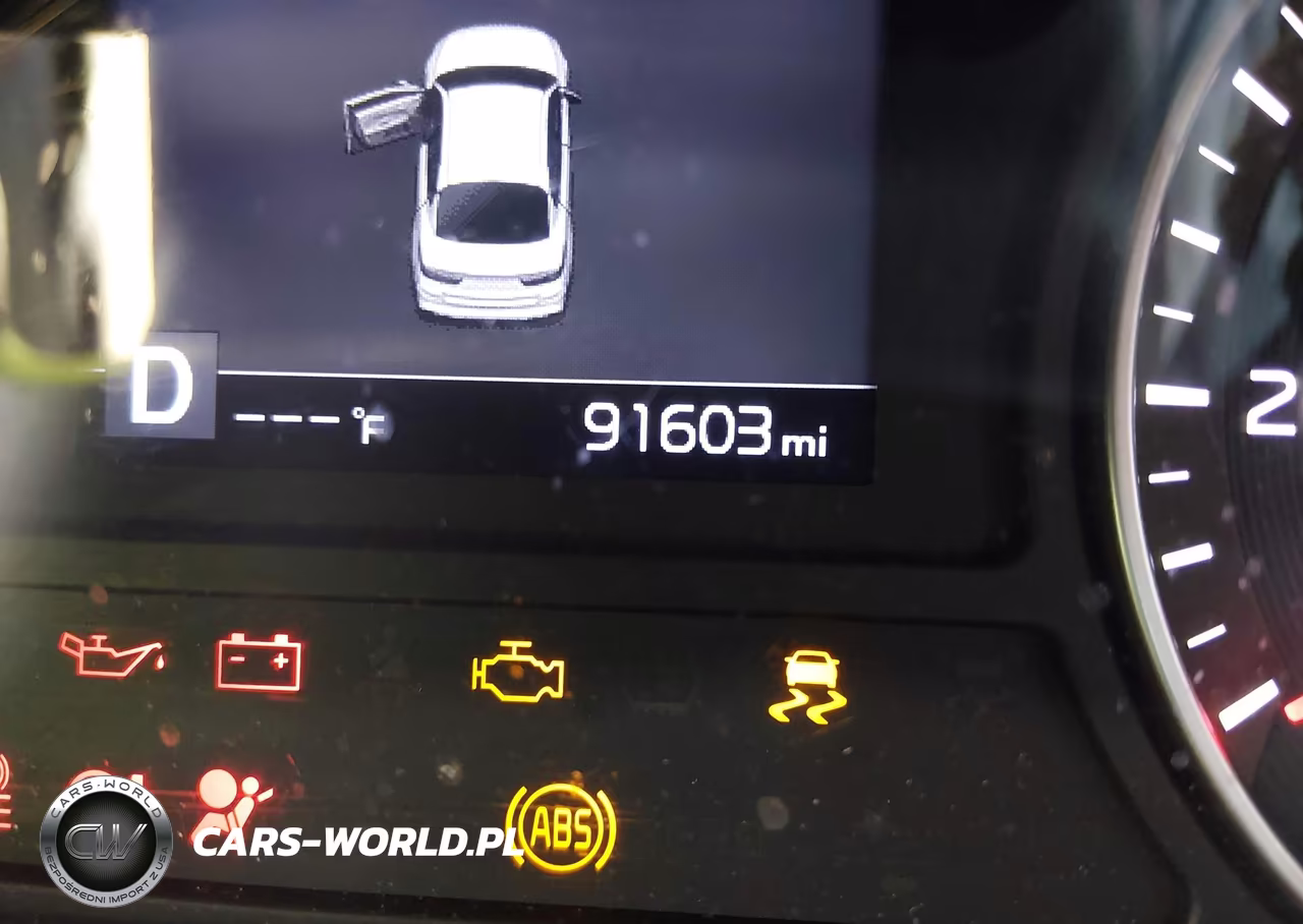 2019 Kia Optima S VIN:5XXGT4L34KG302377 - 16