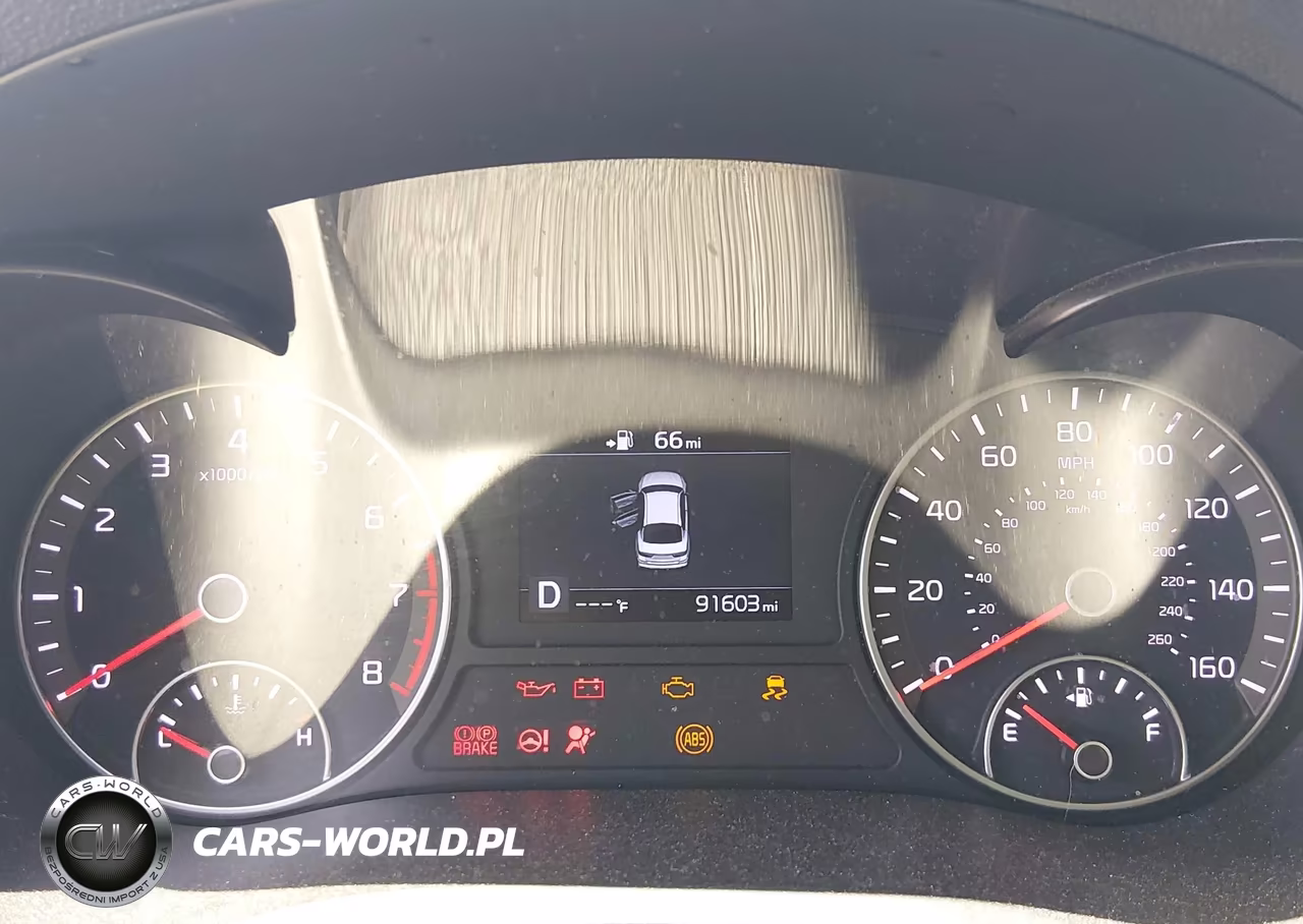2019 Kia Optima S VIN:5XXGT4L34KG302377 - 7