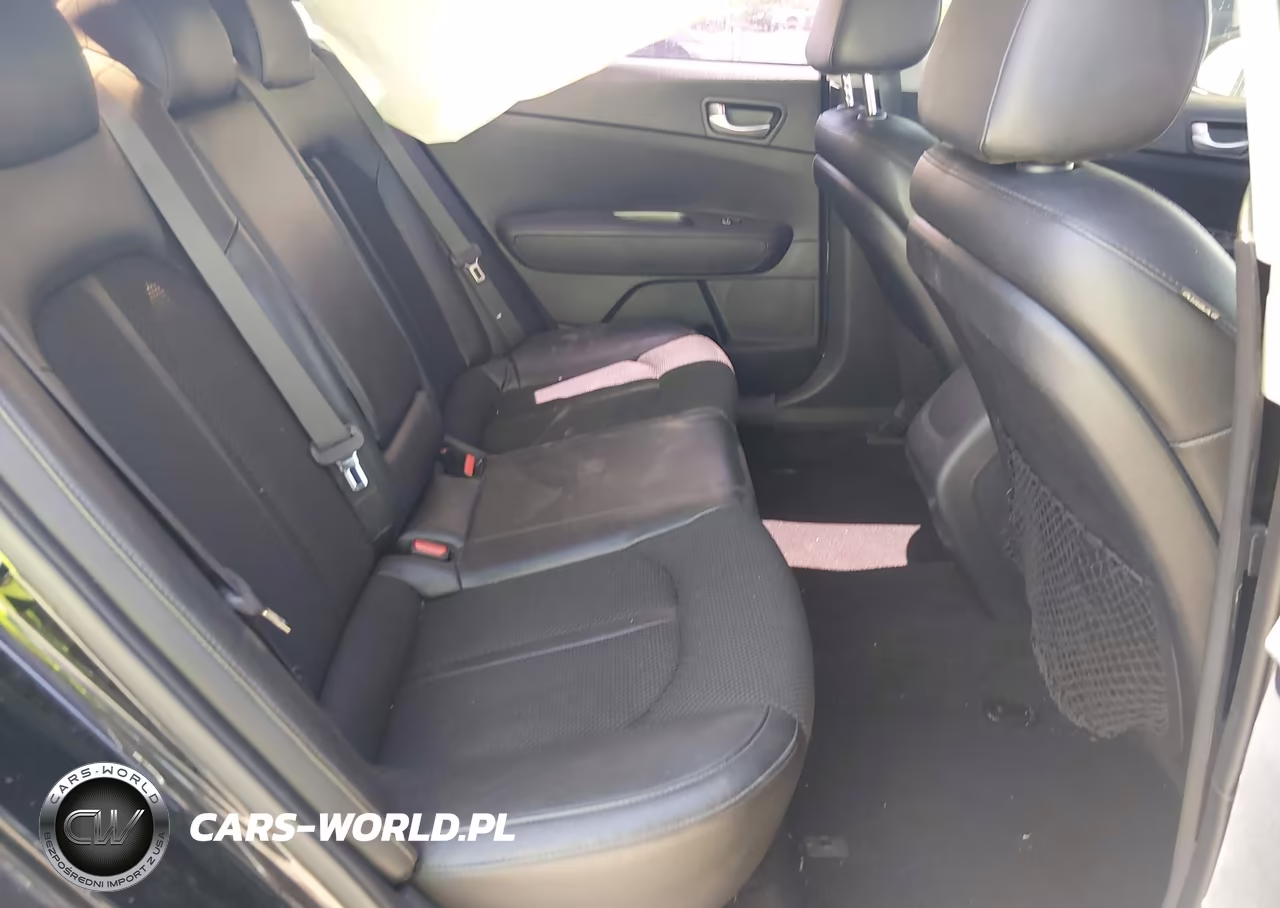 2019 Kia Optima S VIN:5XXGT4L34KG302377 - 8