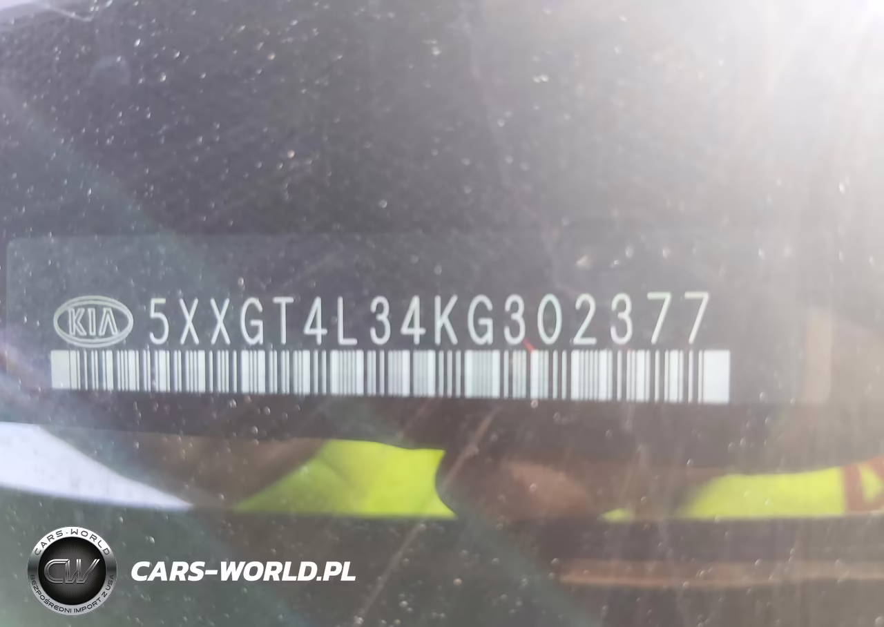 2019 Kia Optima S VIN:5XXGT4L34KG302377 - 9