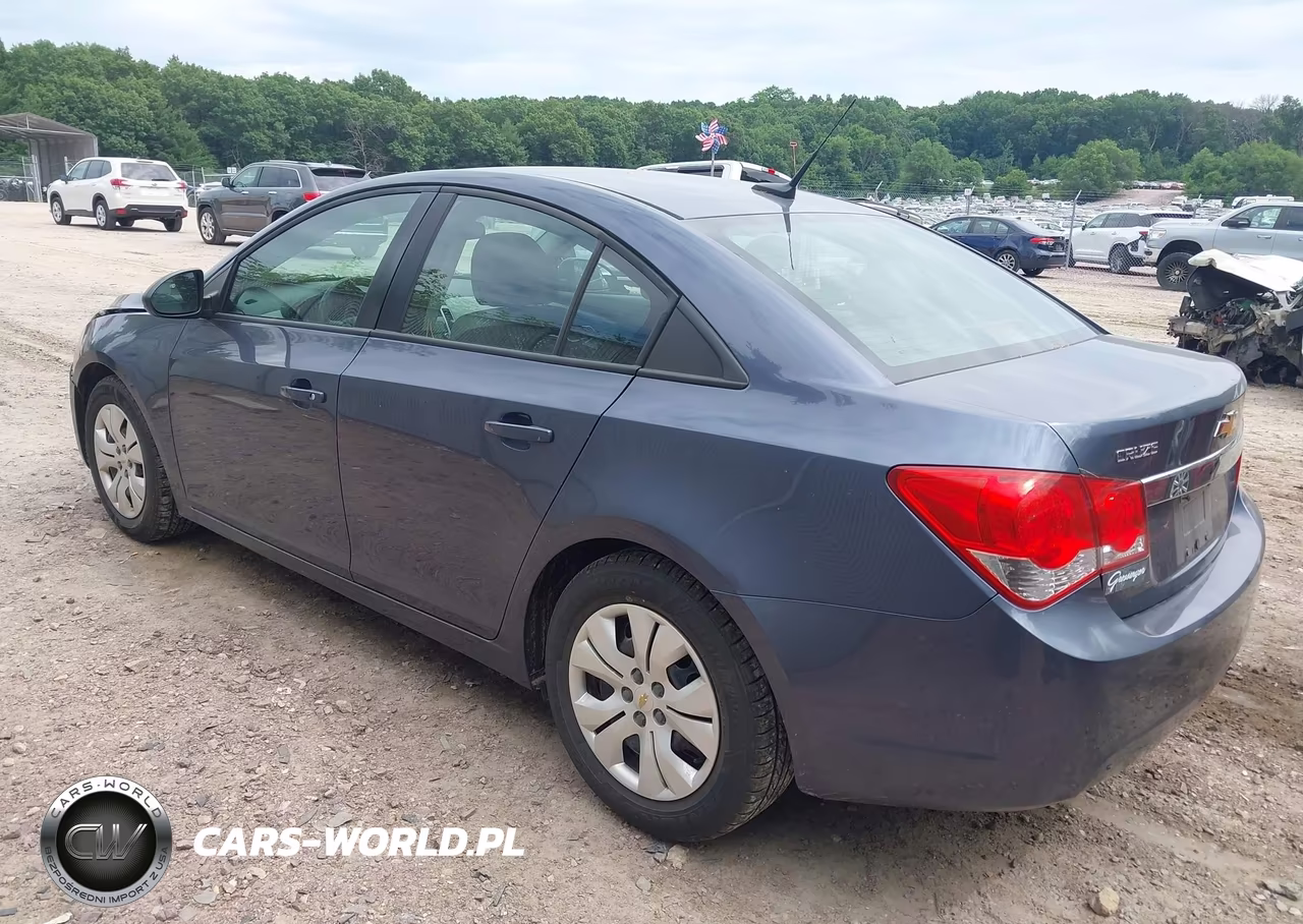 2014 Chevrolet Cruze Ls Auto VIN:1G1PA5SH6E7113356 - 3