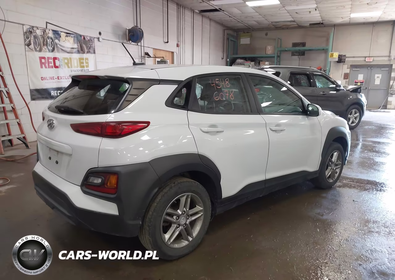 2019 Hyundai Kona Se VIN:KM8K12AA1KU268538 - 4