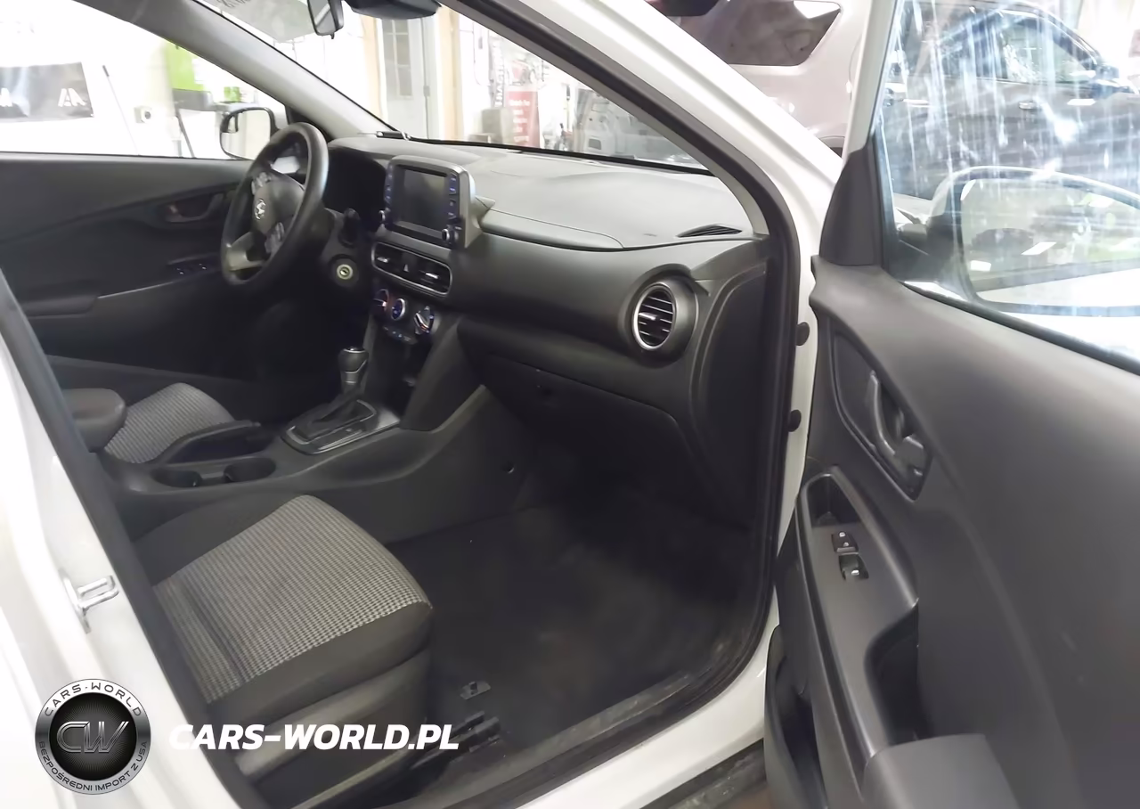 2019 Hyundai Kona Se VIN:KM8K12AA1KU268538 - 5